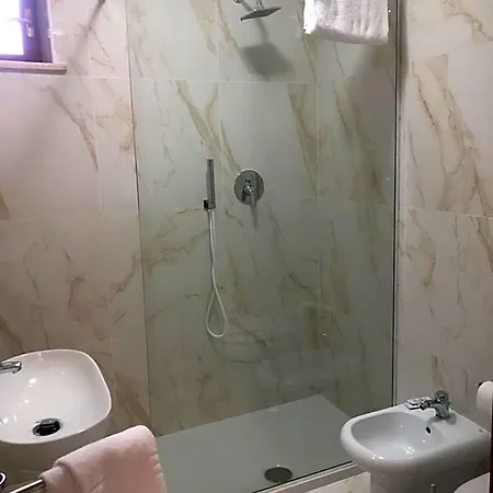 Serena Hotel