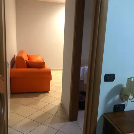 Serena فندق نابولي